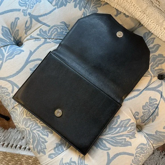 Authentic Yves Saint Laurent "YSL" Black Leather Envelope Clutch Bag W/Chain - Picture 10 of 15